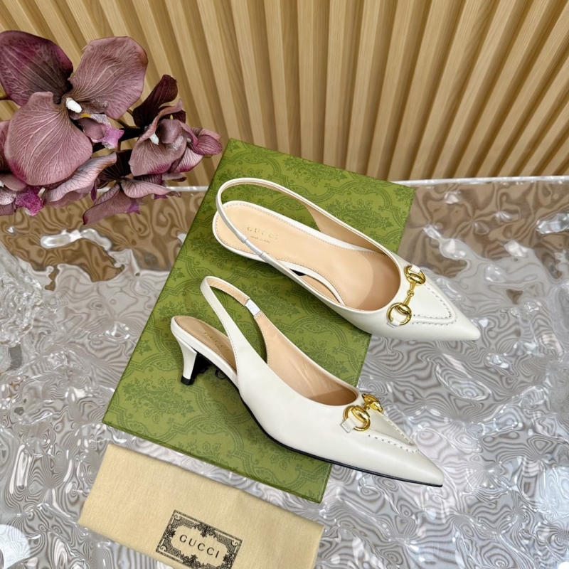 G*u*i sandals